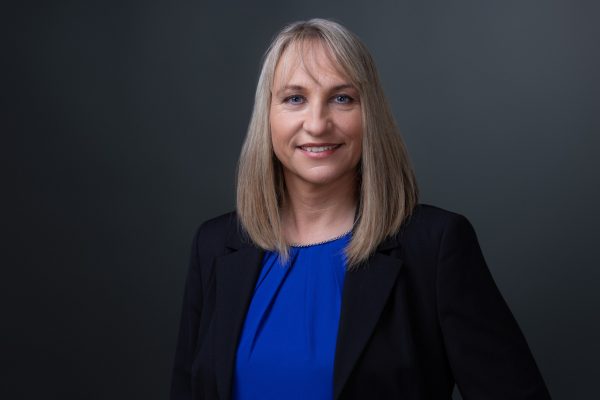 Bewerbungsbild im Fotostudio nonverbal Koeln