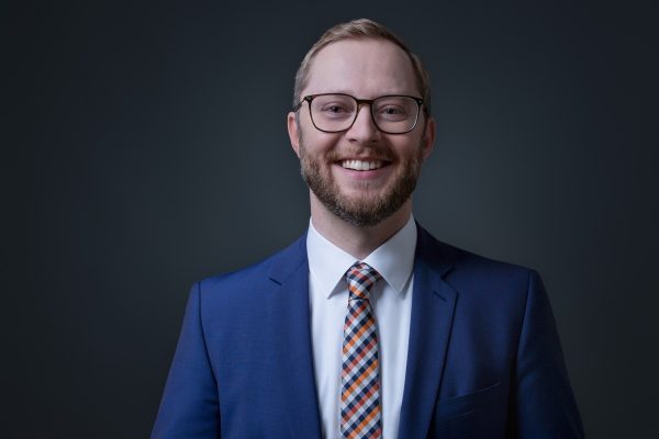 Bewerbungsbild im Fotostudio nonverbal